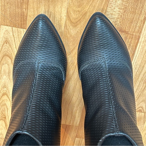 Ankle boots - Picture 6 of 8